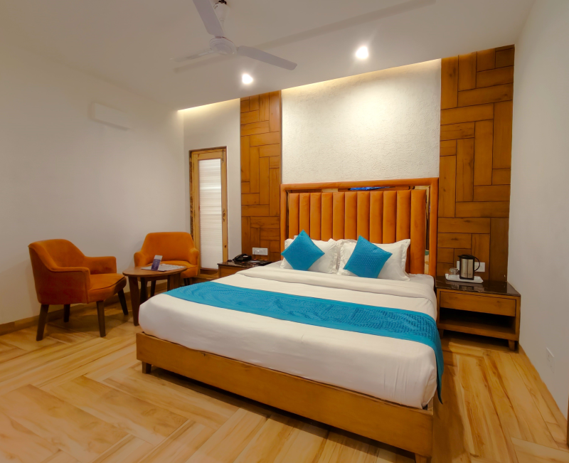 Hotel luxury inn, Mall road, Mussoorie