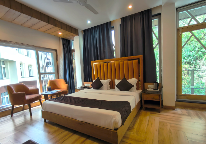 Hotel luxury inn, Mall road, Mussoorie